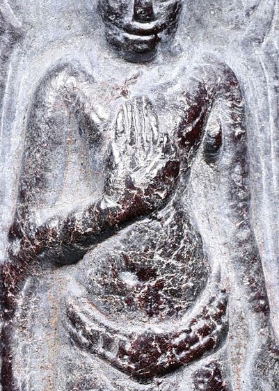 สนิมออกม่วง พระกรุ พระร่วงยืน หลังรางปืน กรุวัดพระศรีมหาธาตุ สุโขทัย   รูปที่ 2