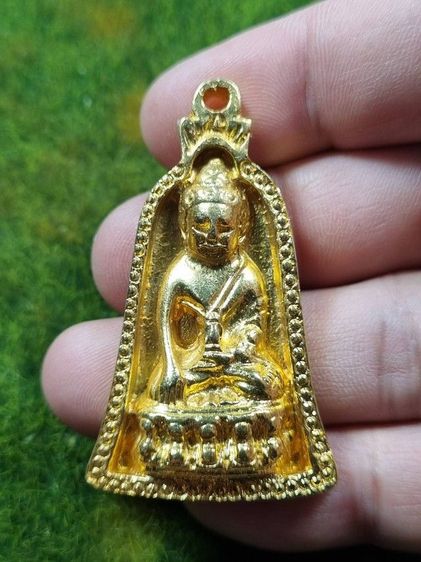 พระกริ่งเก่าๆ