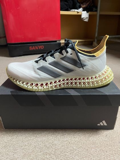 รองเท้าวิ่ง Adidas 4DFWD 4 uk 9