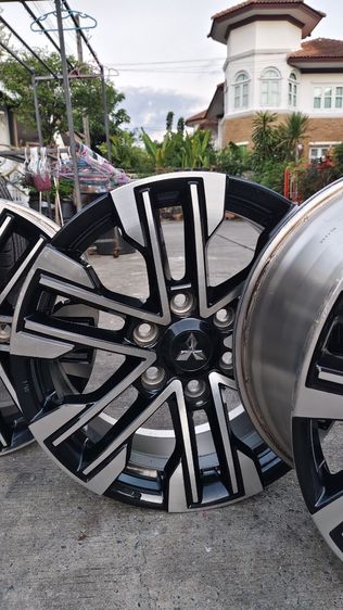 ล้อแม็กเดิมศูนย์รถปาเจโร ขอบ18" 5วงพร้อมยางอะไหลลายเดียวกัน รูปที่ 8