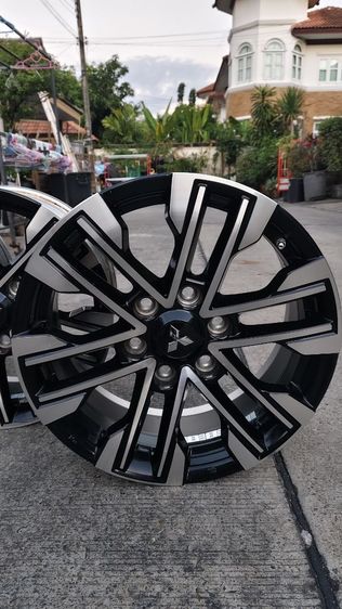 ล้อแม็กเดิมศูนย์รถปาเจโร ขอบ18" 5วงพร้อมยางอะไหลลายเดียวกัน รูปที่ 3