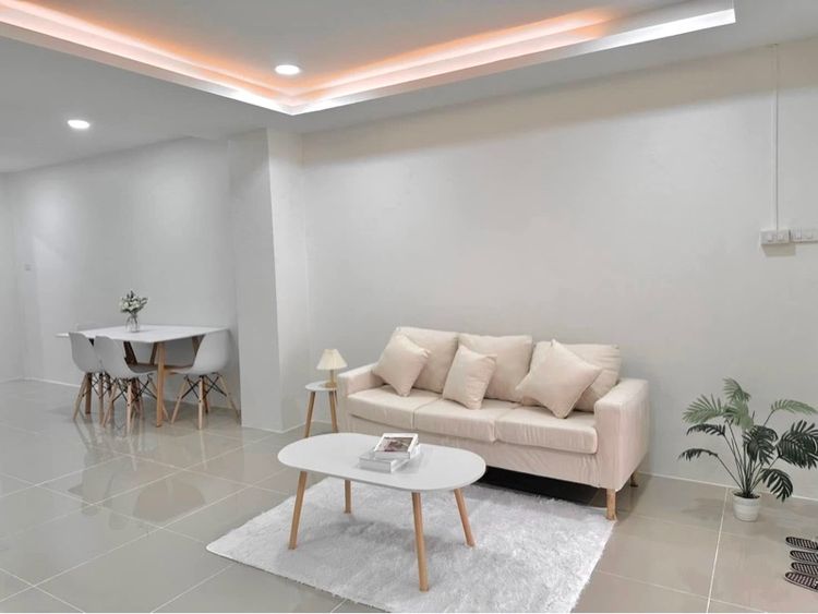 มีบางส่วน  ตกแต่งใหม่ พร้อมอยู่ เคซี8 ไทยรามัญ หทัยราษฎร์  ใกล้ ทางด่วนจตุโชติ ฟรีโอน ฟรีดาวน์ กู้ได้เต็ม100 รูปที่ 2