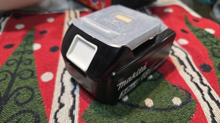 แบตเตอร์รี่ makita 18V 3A รูปที่ 5