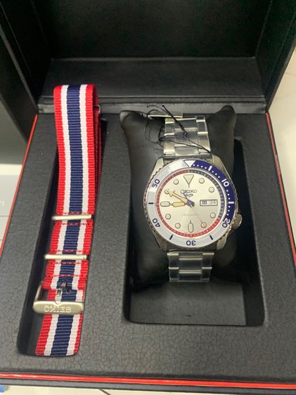 Seiko 5 Sports Thailand Limited Edition SRPF91K นาฬิกาธงชาติไทยรุ่นแรก รูปที่ 2