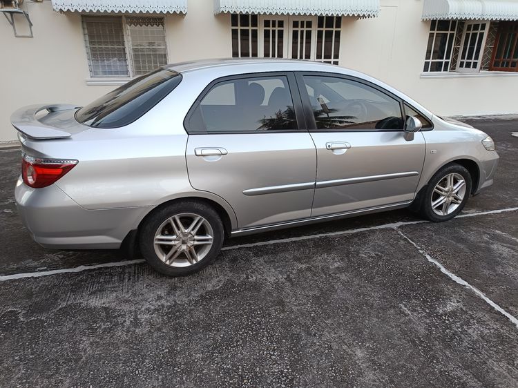 Honda City 2005 1.5 ZX V VTEC Sedan เบนซิน ไม่ติดแก๊ส เกียร์อัตโนมัติ บรอนซ์เงิน รูปที่ 3