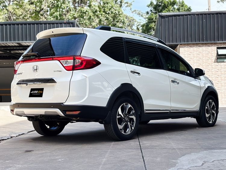 Honda BR-V 2016 1.5 SV Utility-car เบนซิน ไม่ติดแก๊ส เกียร์อัตโนมัติ ขาว รูปที่ 4