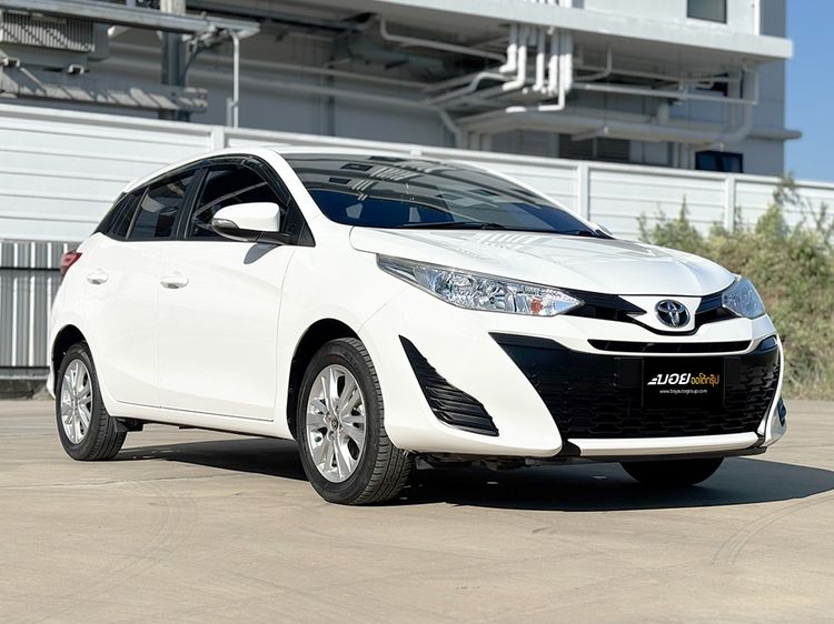 Toyota Yaris 2019 1.2 E Sedan เบนซิน ไม่ติดแก๊ส เกียร์อัตโนมัติ ขาว รูปที่ 3