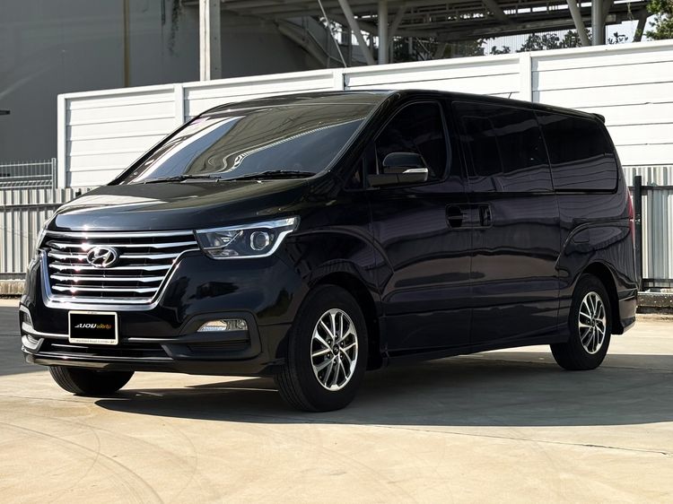 Hyundai H-1  2019 2.5 Elite Utility-car ดีเซล ไม่ติดแก๊ส เกียร์อัตโนมัติ ดำ