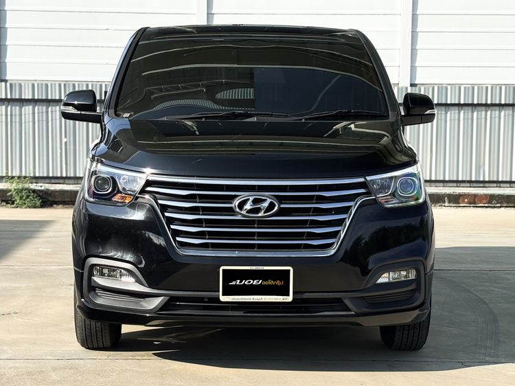 Hyundai H-1 2019 2.5 Elite Utility-car ดีเซล ไม่ติดแก๊ส เกียร์อัตโนมัติ ดำ รูปที่ 2