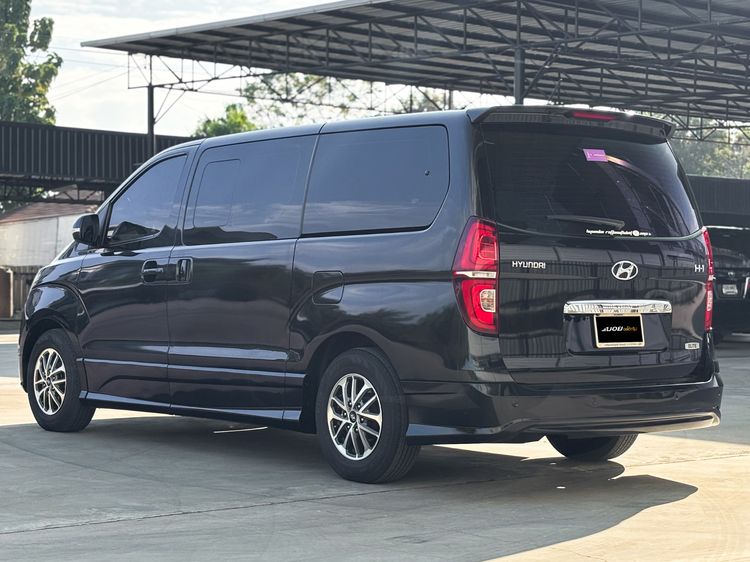 Hyundai H-1  2019 2.5 Elite Utility-car ดีเซล ไม่ติดแก๊ส เกียร์อัตโนมัติ ดำ รูปที่ 4