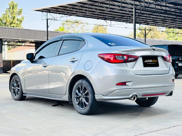 Mazda Mazda 2 2018 1.3 High Connect Sedan เบนซิน ไม่ติดแก๊ส เกียร์อัตโนมัติ เทา รูปที่ 4