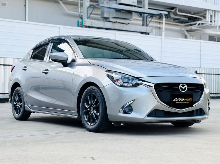 Mazda Mazda 2 2018 1.3 High Connect Sedan เบนซิน ไม่ติดแก๊ส เกียร์อัตโนมัติ เทา รูปที่ 3