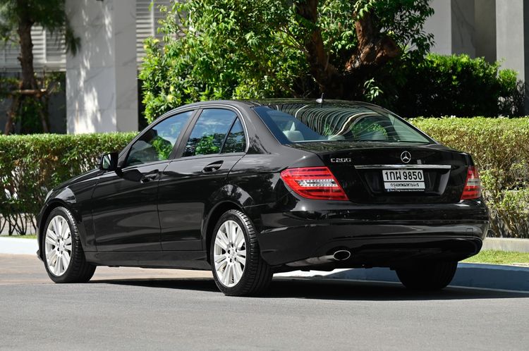 Mercedes-Benz C-Class 2012 C200 CGI Sedan เบนซิน ไม่ติดแก๊ส เกียร์อัตโนมัติ ดำ รูปที่ 3