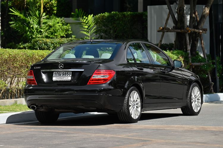 Mercedes-Benz C-Class 2012 C200 CGI Sedan เบนซิน ไม่ติดแก๊ส เกียร์อัตโนมัติ ดำ รูปที่ 4