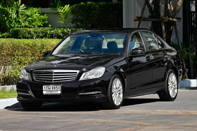 Mercedes-Benz C-Class 2012 C200 CGI Sedan เบนซิน ไม่ติดแก๊ส เกียร์อัตโนมัติ ดำ