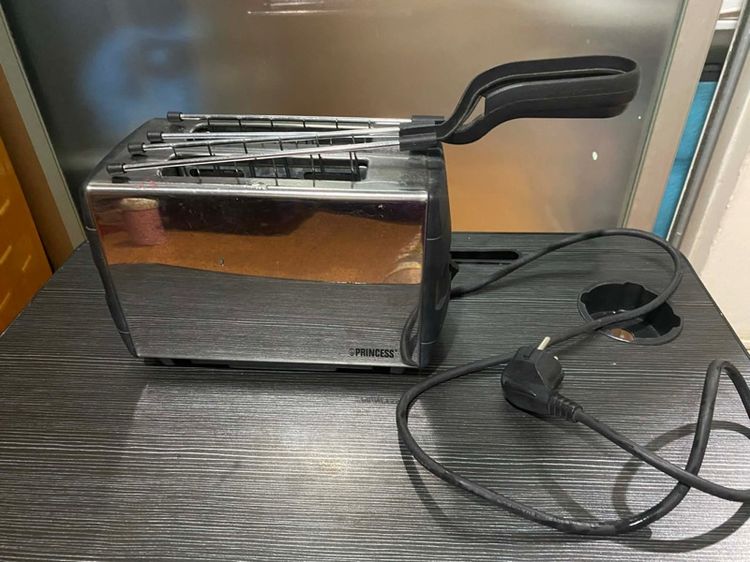 เตาปิ้งขนมปังสแตนเลส princess 