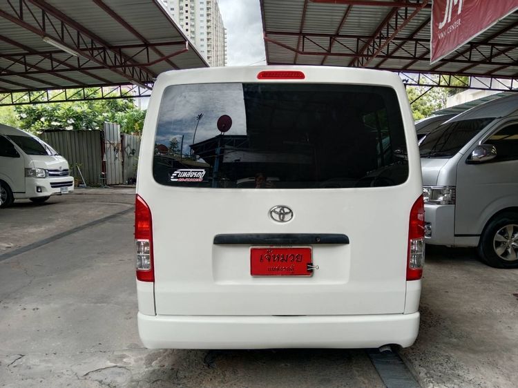 Toyota Hiace 2014 3.0 GL Van ดีเซล ไม่ติดแก๊ส เกียร์ธรรมดา ขาว รูปที่ 4