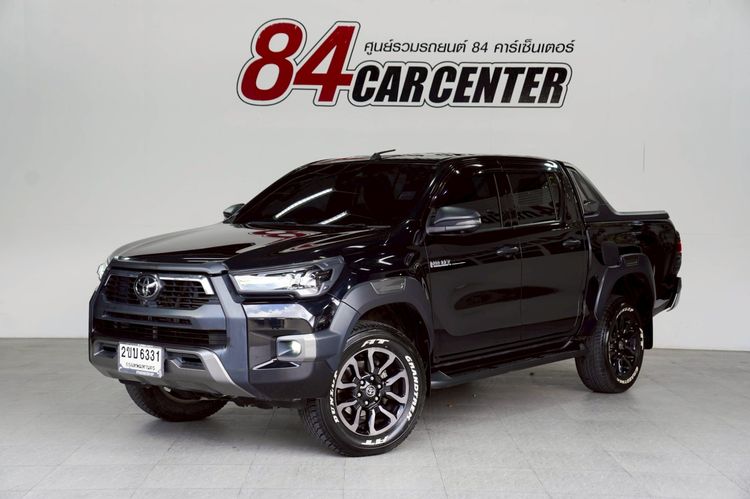 รถ Toyota Hilux Revo Double Cab Prerunner 2x4 2.4 Rocco สี ดำ