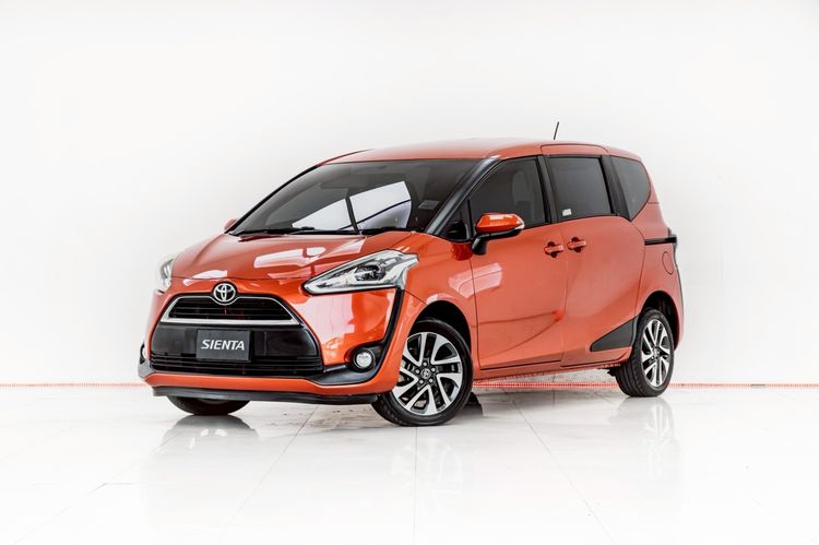 Toyota Sienta 2018 1.5 V Utility-car เบนซิน ไม่ติดแก๊ส เกียร์อัตโนมัติ ส้ม