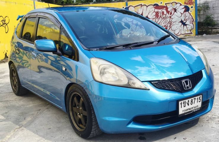 รถ Honda Jazz 1.5 S i-VTEC สี น้ำเงิน