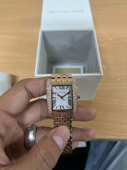 Micheal Kors นาฬิกาข้อมือผู้หญิง รูปที่ 4