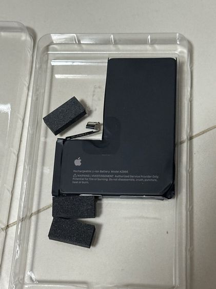 แบตแท้ iphone14 pro มือ2