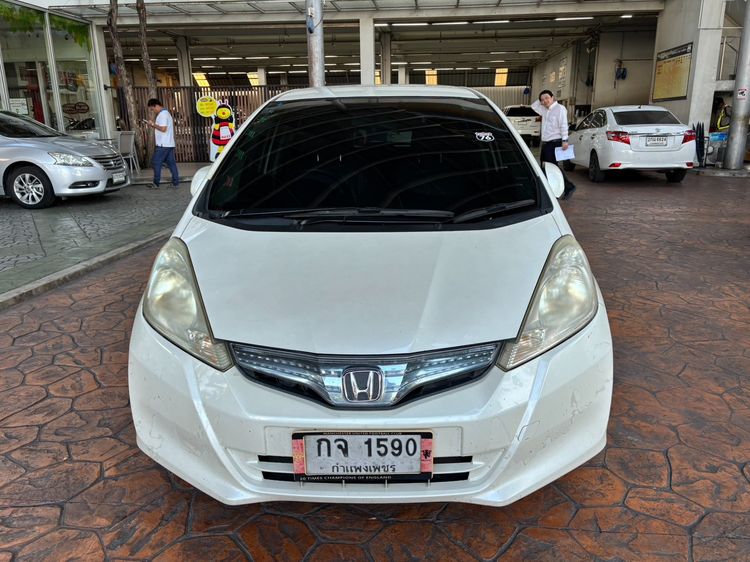 Honda Jazz 2012 1.3 Hybrid Sedan ไฮบริด ไม่ติดแก๊ส เกียร์อัตโนมัติ ขาว รูปที่ 2