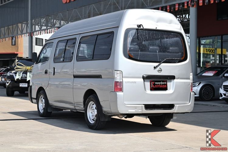 Nissan Urvan 2004 3.0 VX ZDi Van ดีเซล ไม่ติดแก๊ส เกียร์ธรรมดา บรอนซ์เงิน รูปที่ 3