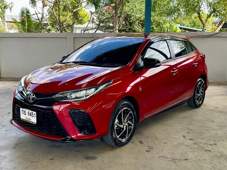 Toyota Yaris 2022 1.2 Sport Sedan เบนซิน ไม่ติดแก๊ส เกียร์อัตโนมัติ แดง