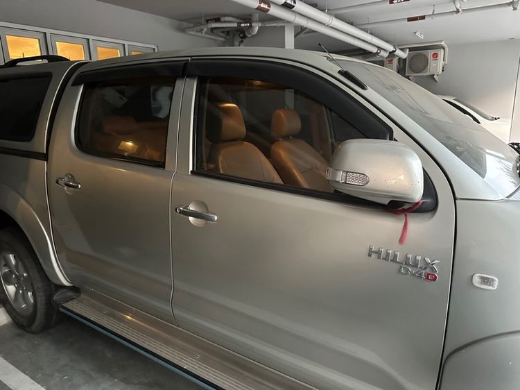 Toyota Hilux Vigo 2011 2.5 E Prerunner Pickup ดีเซล ไม่ติดแก๊ส เกียร์ธรรมดา บรอนซ์ทอง รูปที่ 3