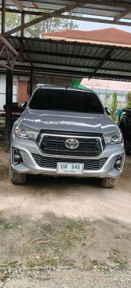รถ Toyota Hilux Revo 2.4 E Prerunner สี เทา
