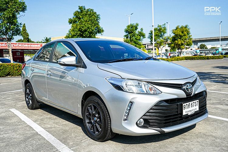 Toyota Vios 2020 1.5 Entry Sedan เบนซิน ไม่ติดแก๊ส เกียร์อัตโนมัติ เทา รูปที่ 3