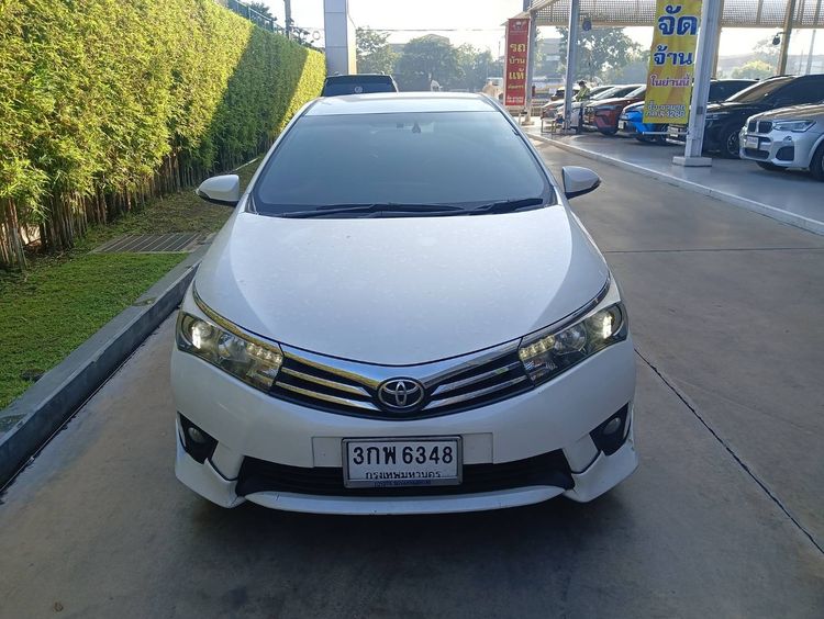 Toyota Altis 2014 1.8 V Sedan เบนซิน ไม่ติดแก๊ส เกียร์อัตโนมัติ ขาว รูปที่ 2