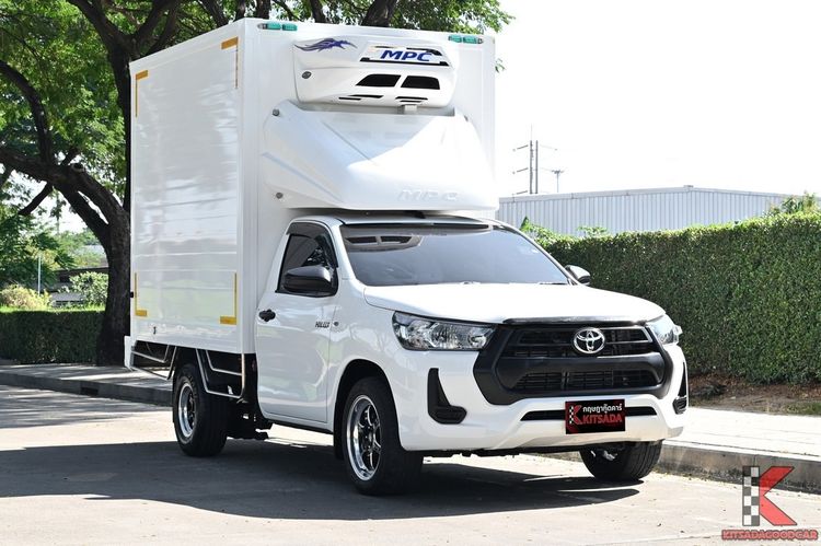 รถ Toyota Hilux Revo 2.4 Entry สี ขาว