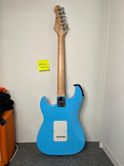 กีต้าร์ไฟฟ้า Umeda ST-30 R รูปที่ 9