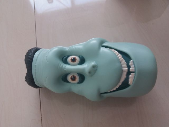 แก้วน้ำงานเก่าเก็บ