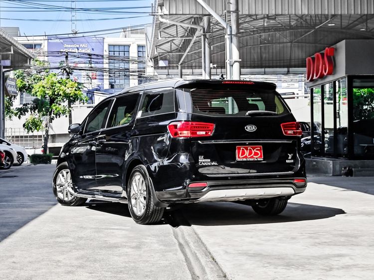 Kia Grand Carnival 2020 2.2 EX Van ดีเซล เกียร์อัตโนมัติ ดำ รูปที่ 4