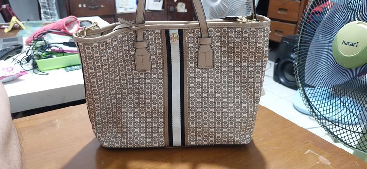 กระเป๋า Tory Burch