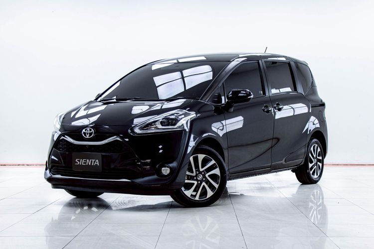 Toyota Sienta 2023 1.5 V Utility-car เบนซิน ไม่ติดแก๊ส เกียร์อัตโนมัติ ดำ รูปที่ 4