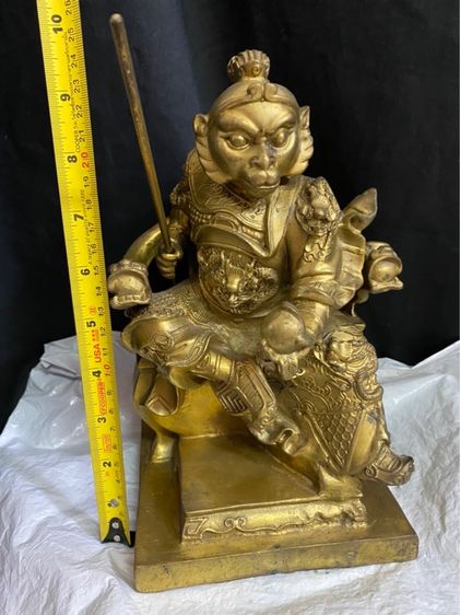 เห้งเจียนั่งบัลลังก์(ทองเหลือง)