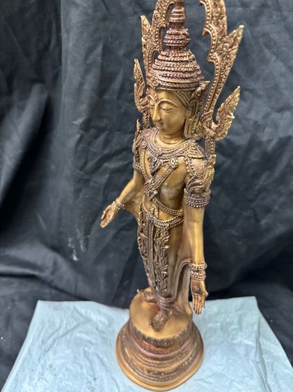 พระจักรพรรดิ์เปิดโลก(ทองเหลือง) รูปที่ 3