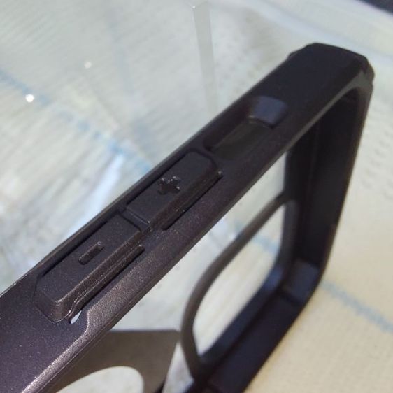 UAG : for Iphone 15 pro max เคสกันกระแทก พร้อมขาตั้ง ของใหม่แท้ รูปที่ 3