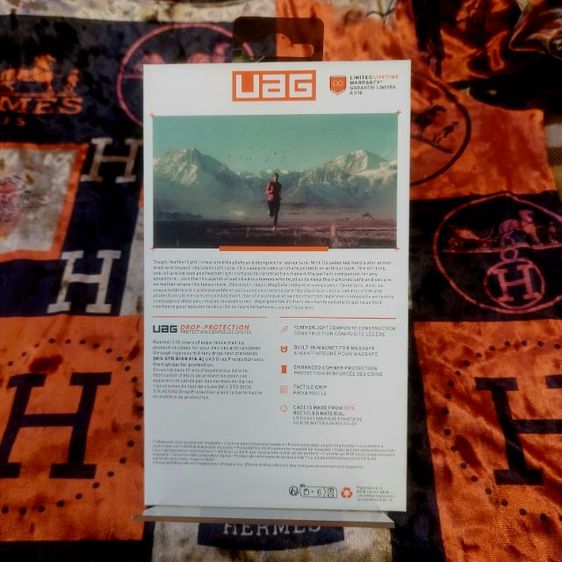 UAG : for Iphone 15 pro max เคสกันกระแทก พร้อมขาตั้ง ของใหม่แท้ รูปที่ 2