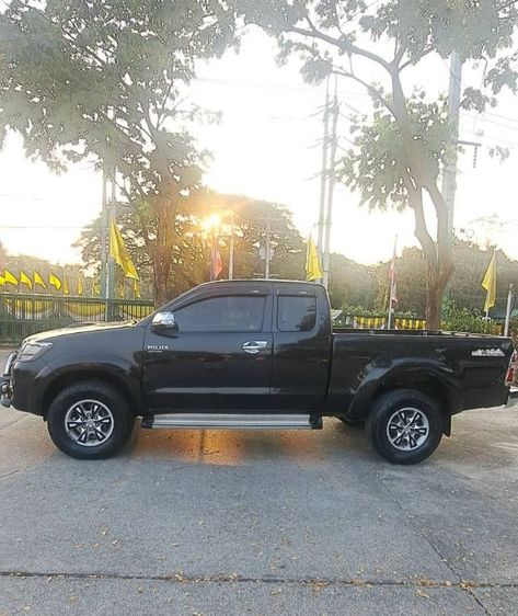 Toyota Hilux Vigo Champ 2015 Smart Cab 2.5 E VNT Prerunner Pickup ดีเซล ไม่ติดแก๊ส เกียร์ธรรมดา ดำ รูปที่ 4