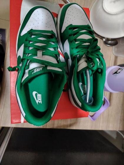 Nike รองเท้าผู้ชาย Dunk Low Retro​ ซื้อมาใส่แค่ครั้งเดียวครับ​ สภาพ​99 นัดรับได้ครับ รูปที่ 3