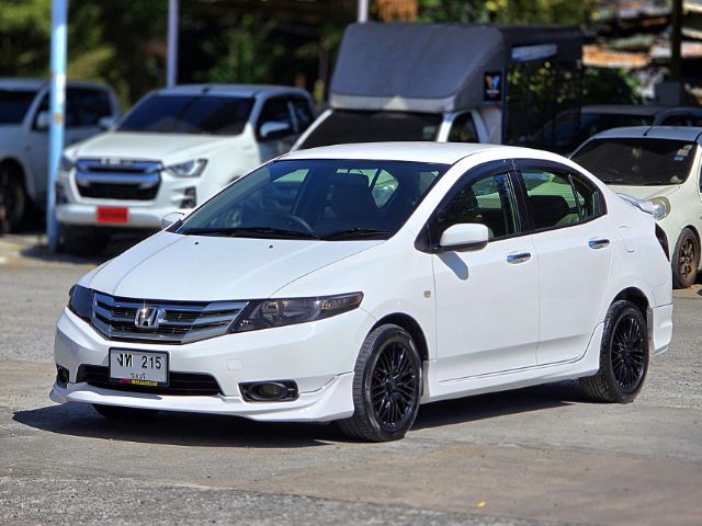 รถ Honda City 1.5 V i-VTEC สี ขาว