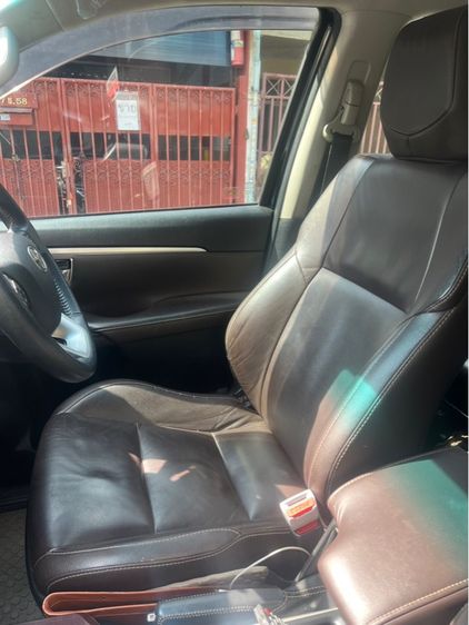 Toyota Fortuner 2016 2.4 V Van ดีเซล ไม่ติดแก๊ส เกียร์อัตโนมัติ ดำ รูปที่ 4