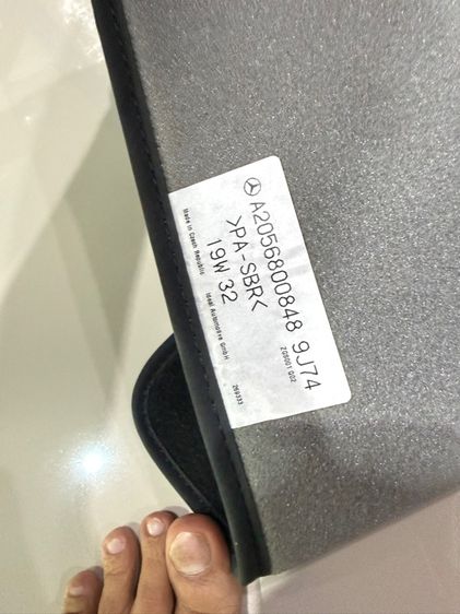 พรมของแท้ มือสอง  ใส่ Mercedes  Benz  C300e - C220d ซื้อรถมาแล้วถอดออก ใช้งานไม่นาน  สภาพสวยงาม รูปที่ 4