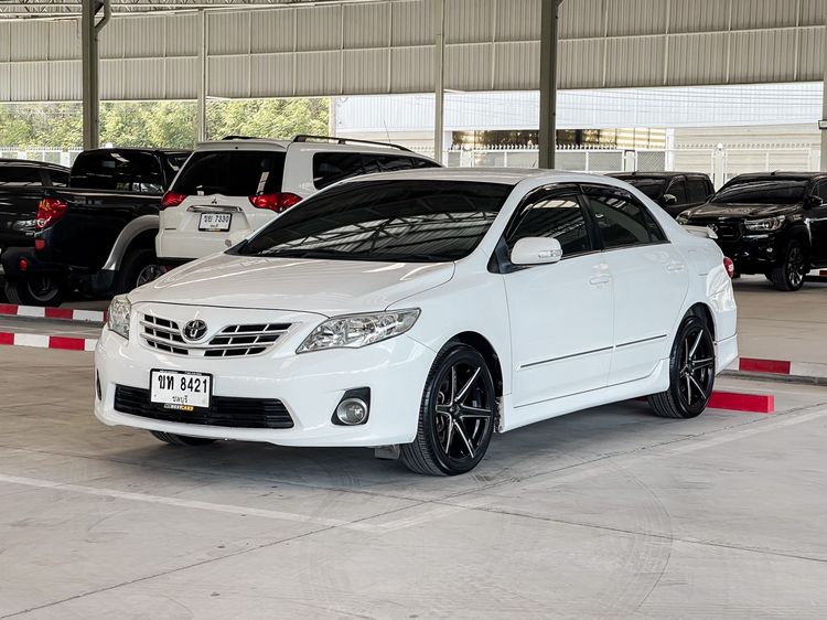 รถ Toyota Altis 1.6 E CNG สี ขาว