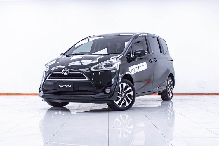 Toyota Sienta 2017 1.5 V Utility-car เบนซิน ไม่ติดแก๊ส เกียร์อัตโนมัติ ดำ